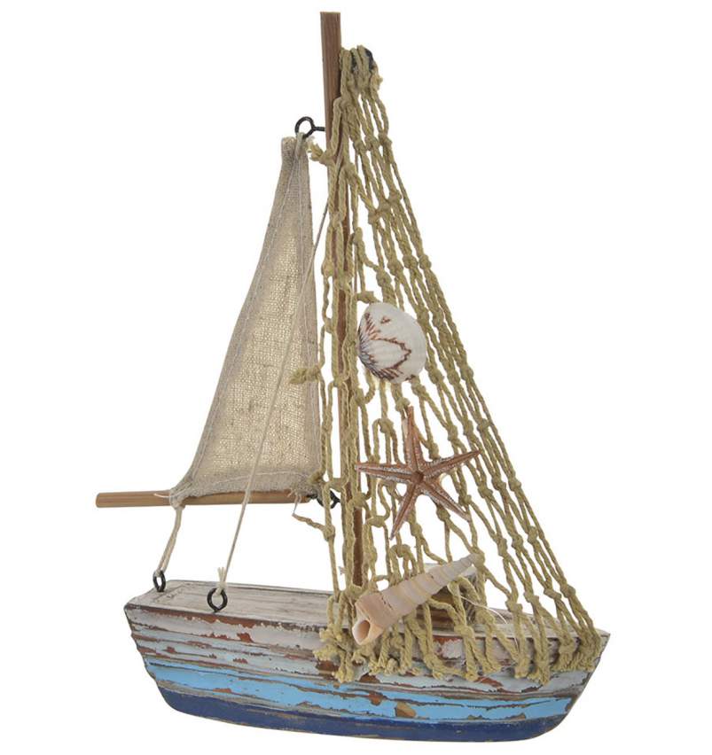 Barco traineira com rede