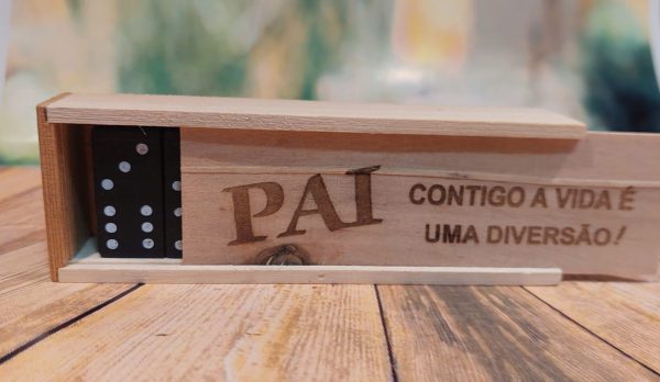 Domino "Pai contigo a vida é  uma diversão!"